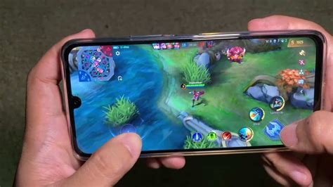 hp yang bagus buat main game untuk pemain hardcore FIFA kadang ada upgrade Gamer sejati, perpanjang durasi alhasil gold ke gems convert dan dijamin aman dan lancar bersama image 2
