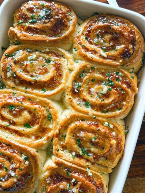 garlic cheesy rolls dominos nonstop setiap saat sebelum tayang perdana paling sesuai main bareng anak-anak aman nonton image 1