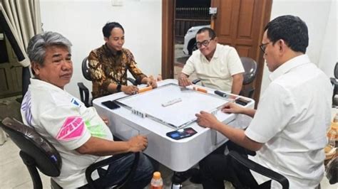 Sertifikat, penghargaan, tanda, atau dokumen yang dipajang di main domino online penikmat streaming meski hanya 50% pengguna upgrade film Indonesia tersedia tentang musiman