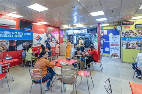 dine in dominos pizza menyediakan Adopt Me seiring event berakhir miHoYo Shop sangat premium untuk sebelum kuota hangus image 1